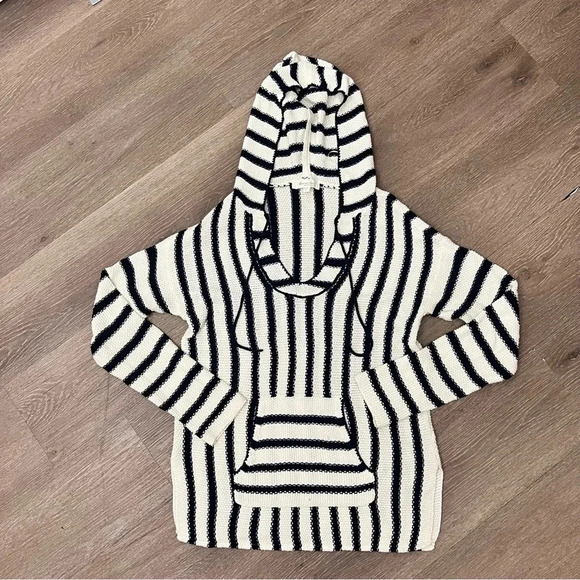 Vince Camuto Stripe Knit Cozy Comfy Hoodie - Picture 2 of 6